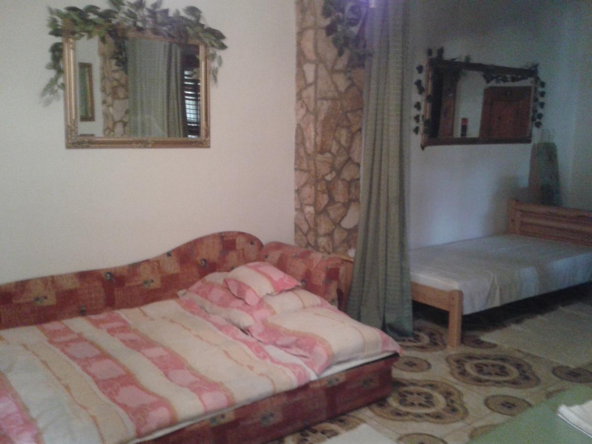 Felso Fogado Bed & Breakfast Felsotold Exterior photo